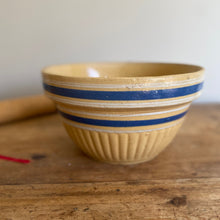 Load image into Gallery viewer, yellowware mixing bowl with scalloped detail
