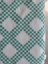 Load image into Gallery viewer, green - shamrock triple chain quilt
