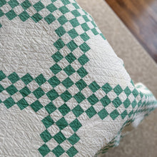 Load image into Gallery viewer, green - shamrock triple chain quilt
