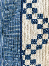 Load image into Gallery viewer, indigo - indigo chain quilt
