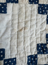 Load image into Gallery viewer, indigo - indigo chain quilt
