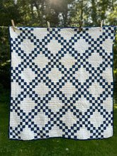 Load image into Gallery viewer, indigo - indigo chain quilt
