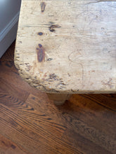 Load image into Gallery viewer, antique english pine coffee table
